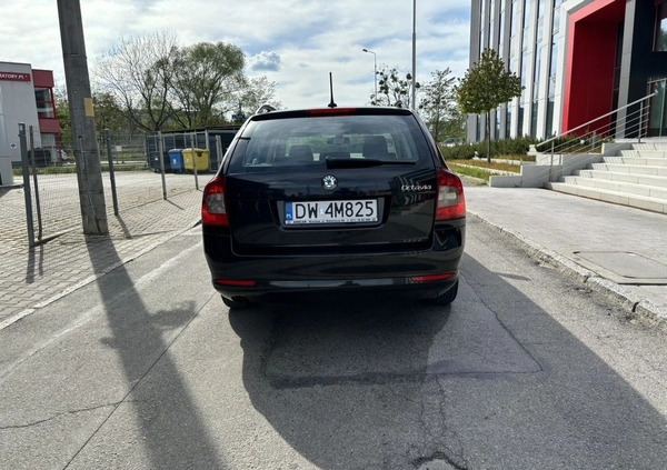 Skoda Octavia cena 27000 przebieg: 272000, rok produkcji 2012 z Wrocław małe 79